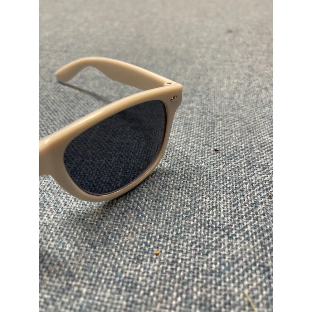 White Square Frame Sunglasses Classic Wayfarer Style Dark Tint Lenses Unisex